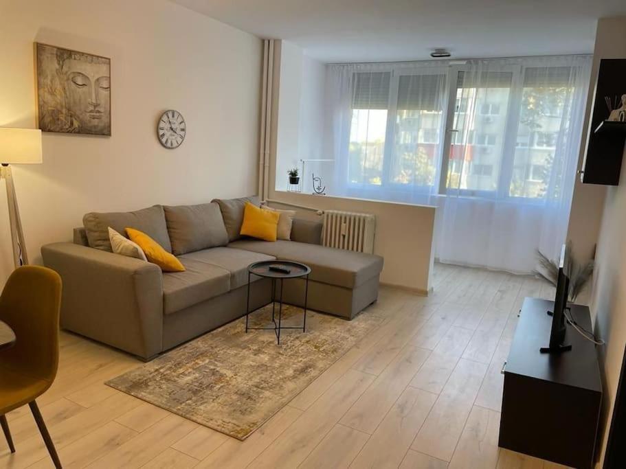 Mav Bucharest Apartment Exterior photo